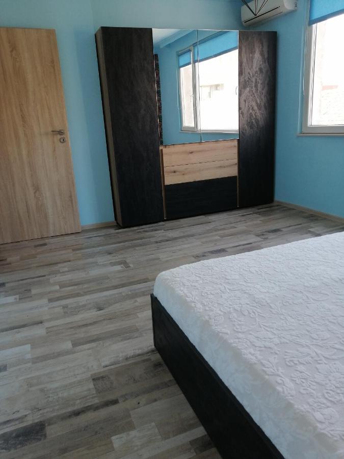 Yanakiev'S Central Apartment 布尔加斯 外观 照片